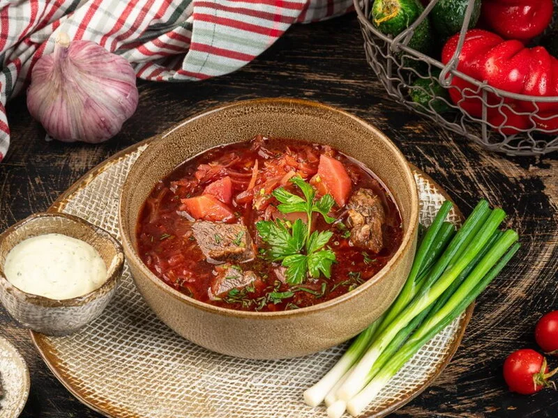 sup-borsh-dostavka-shashlykov-korzina